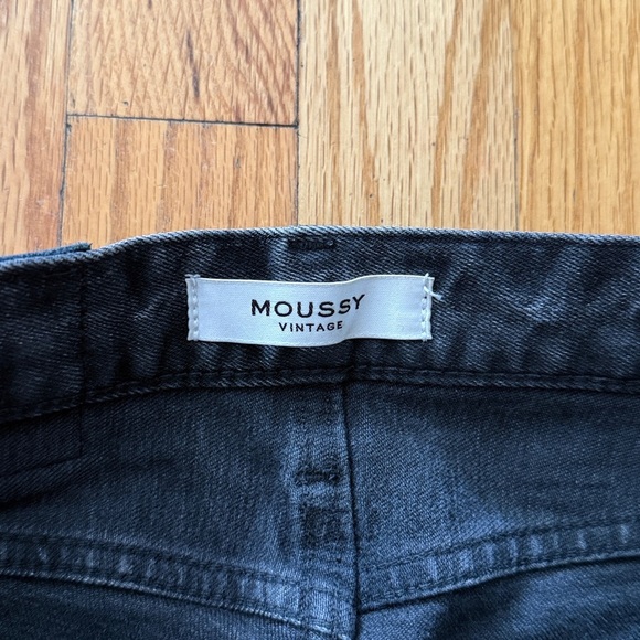 Moussy sz 24 Black Straight Leg Jeans with detailed flattering slit Frayed Hem - Picture 4 of 8